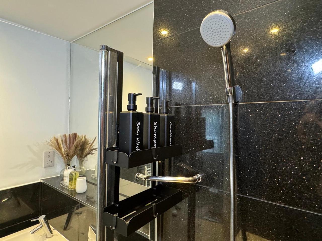 Luxury 2 Bedroom Apartment In Central Croydon With Free Parking מראה חיצוני תמונה