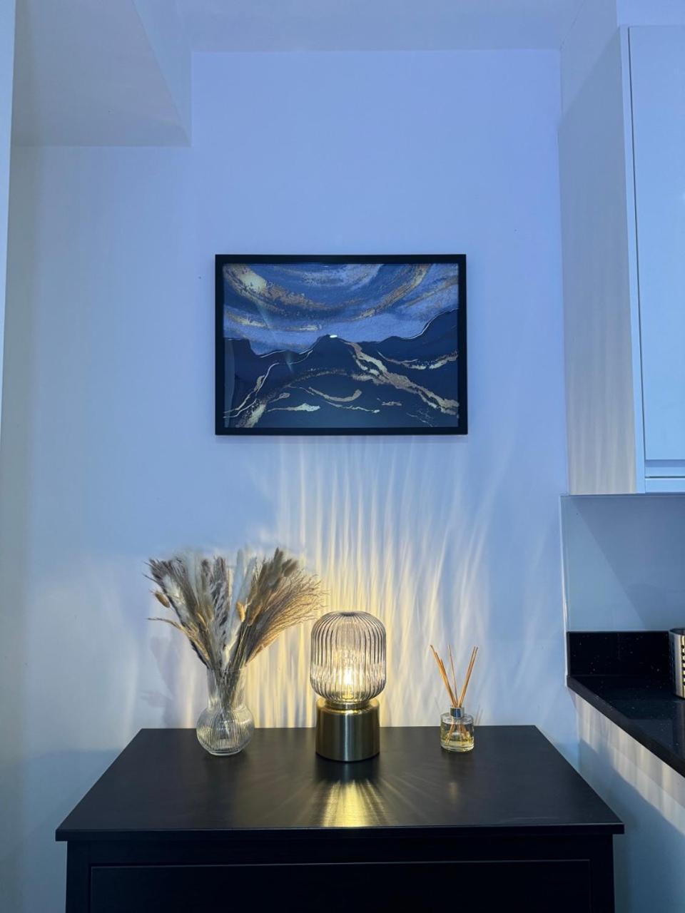 Luxury 2 Bedroom Apartment In Central Croydon With Free Parking מראה חיצוני תמונה